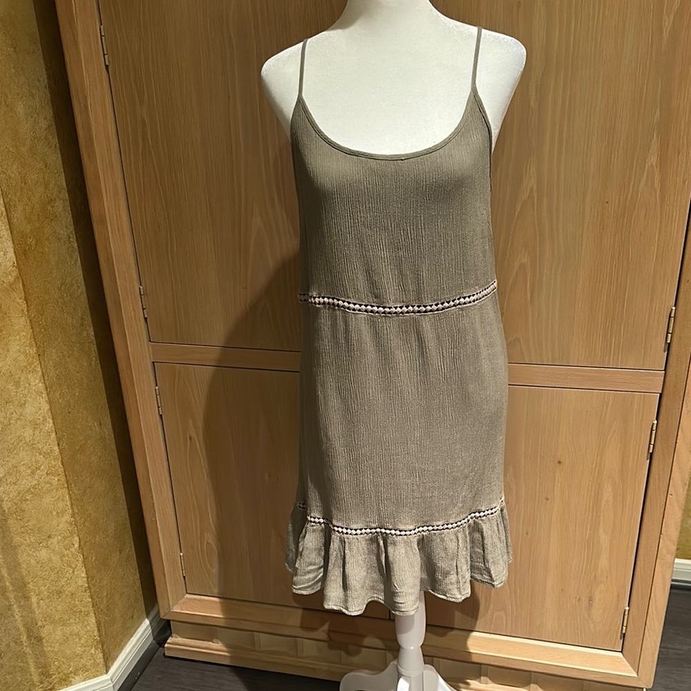 Chic Green Sleeveless Dress